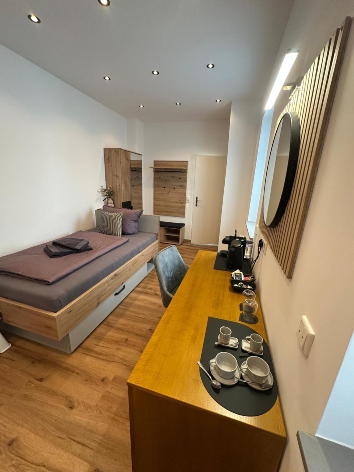Artemis Zimmervermietung 5 Ein Bettzimmer Sundern Exterior photo